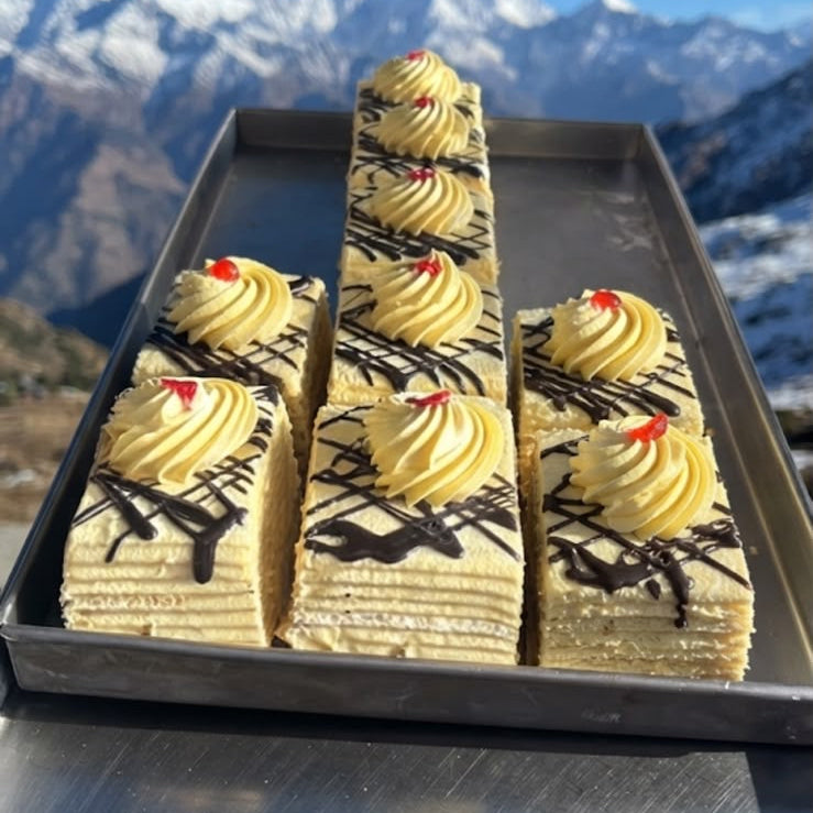 Butterscotch Pastry (6 pieces per box)